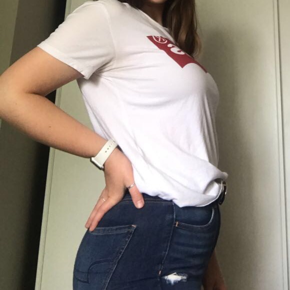 ❤️ Levi’s Classic Logo Tee - Picture 3 of 4